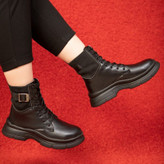 بوت چرمی در اصفهان