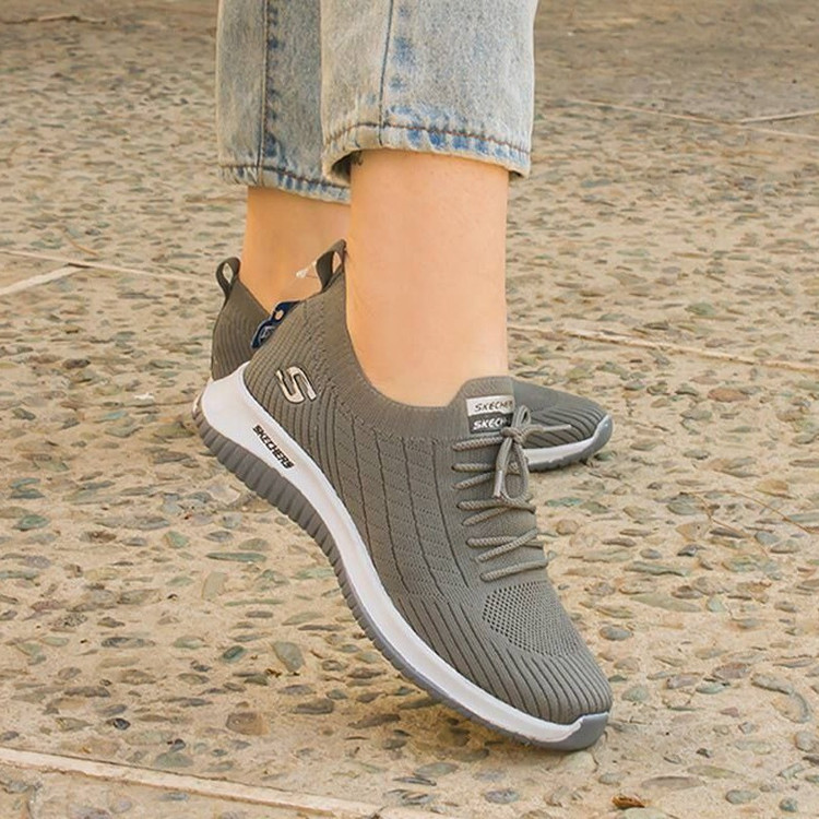 اسکیچرز بند دار