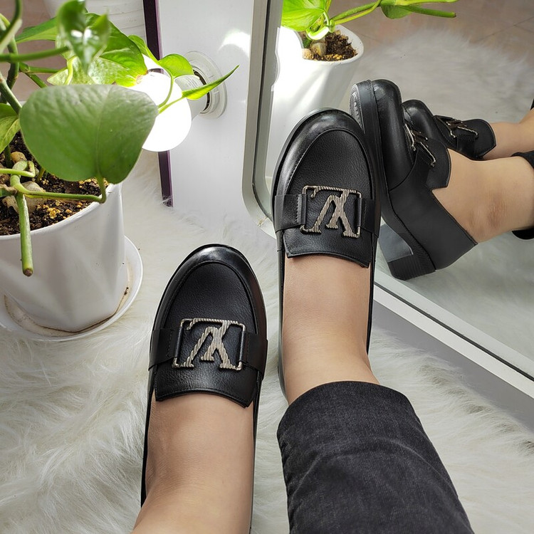 کفش کالج زنانه