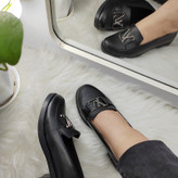 کفش کالج چرمی