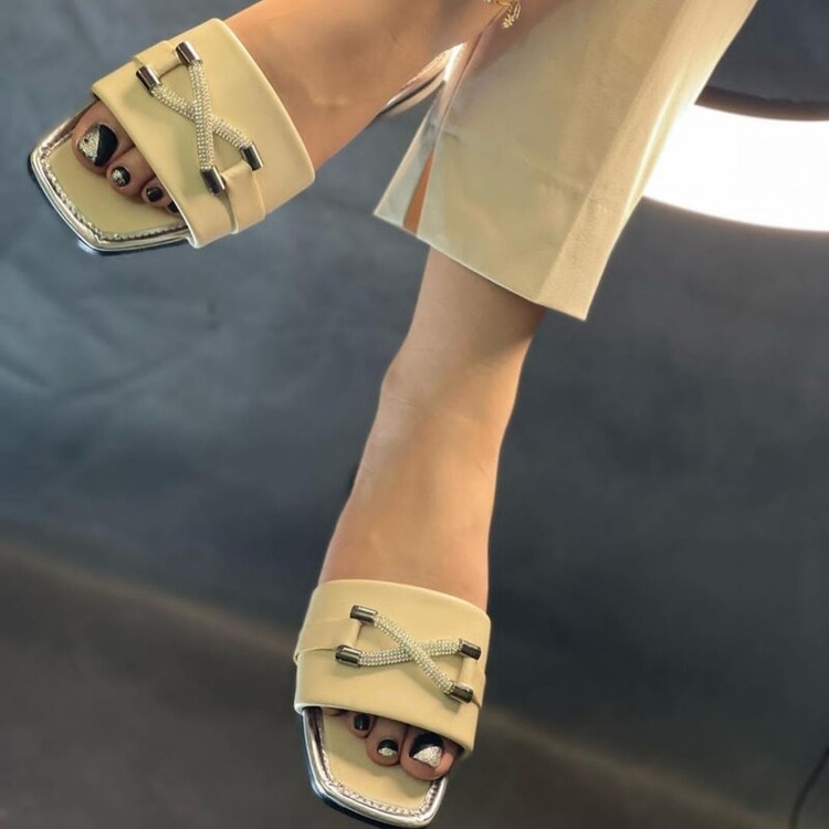 صندل زنانه نگین دار