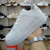 کفش تراویس اسکات