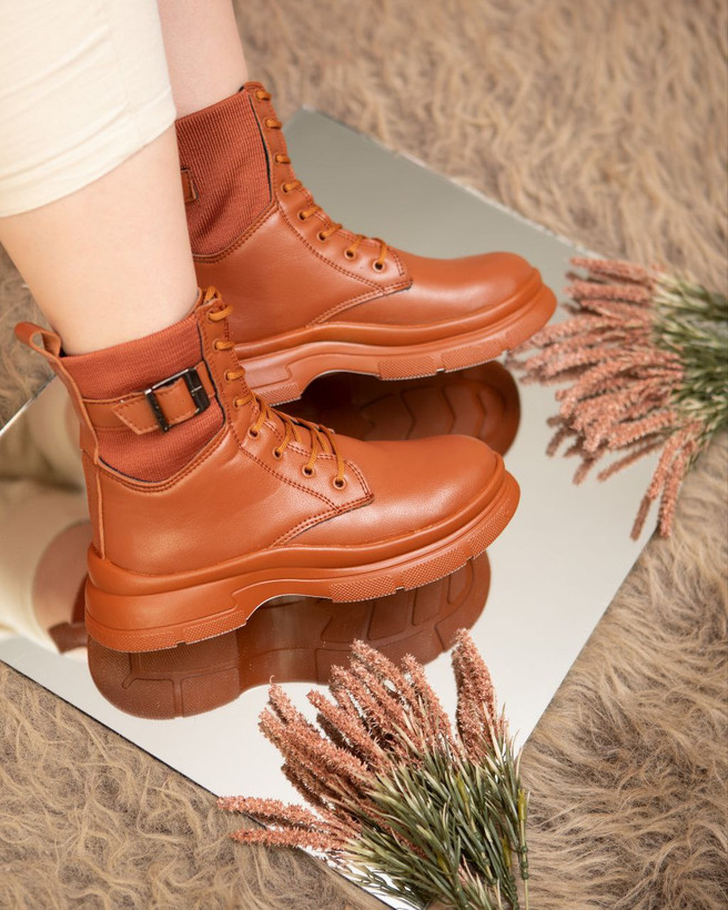 بوت عسلی در شیراز