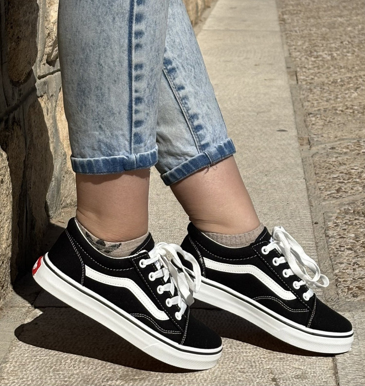 ونس زنانه خارجی در شیراز