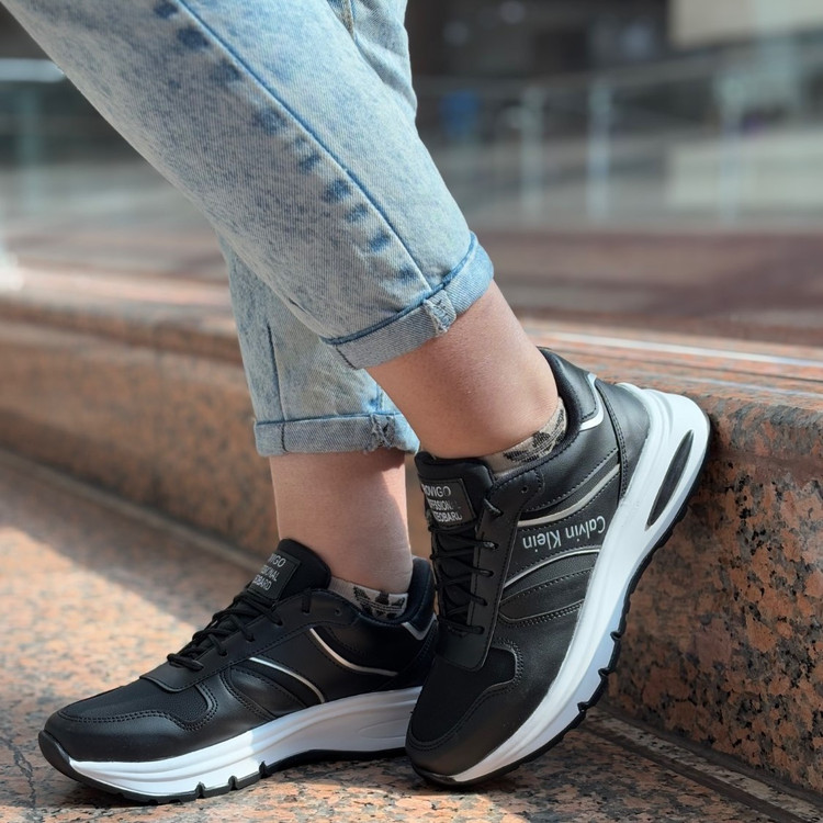 خرید انواع کفش اسپرت در پای پوش