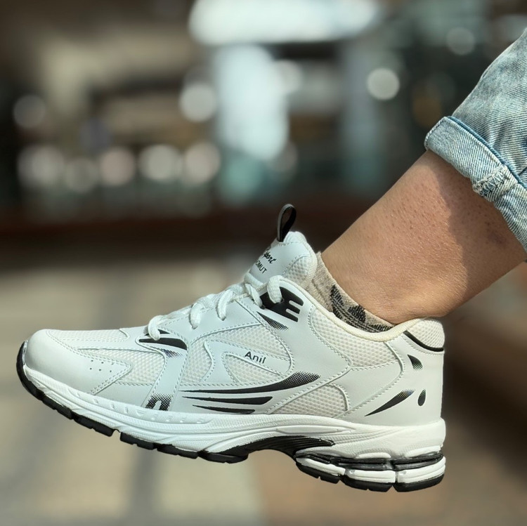 کفش اسپرت سفید زنانه