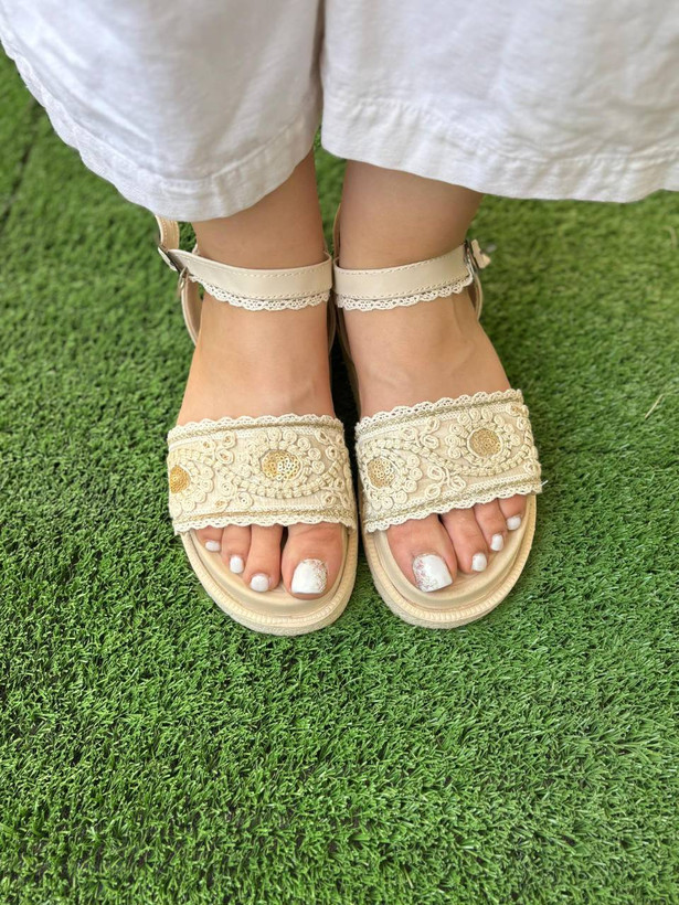 کفش تابستانه زنانه با جنس کنف و راحتی