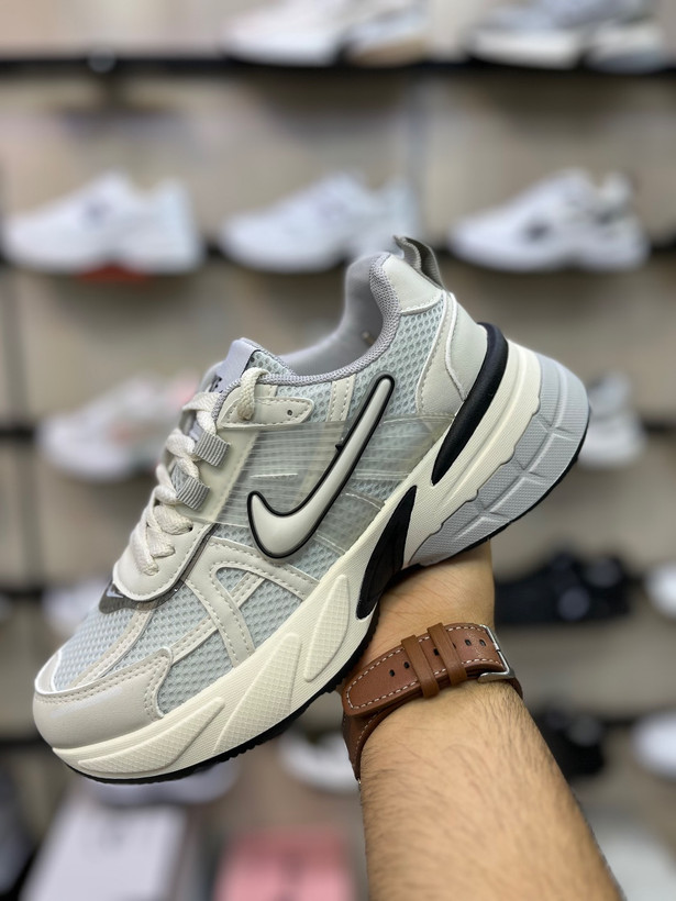 انواع کفش خارجی به قیمت واردات،کفش خارجی درجه یک